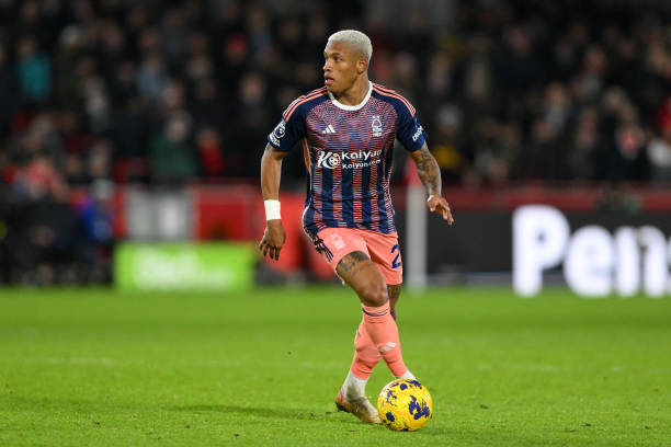 占据了明显 占据了明显