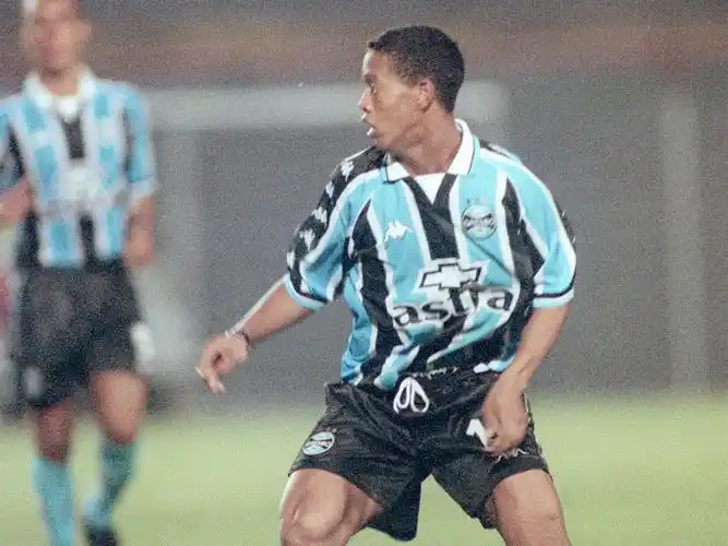 除此之外 除此之外